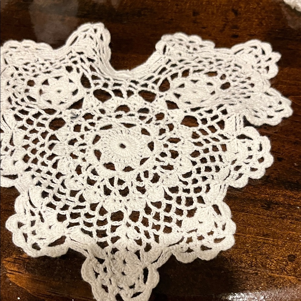 Vintage white Crochet Doilies Set